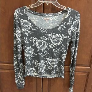 Mudd Charcoal Floral Long Sleeve Tee
